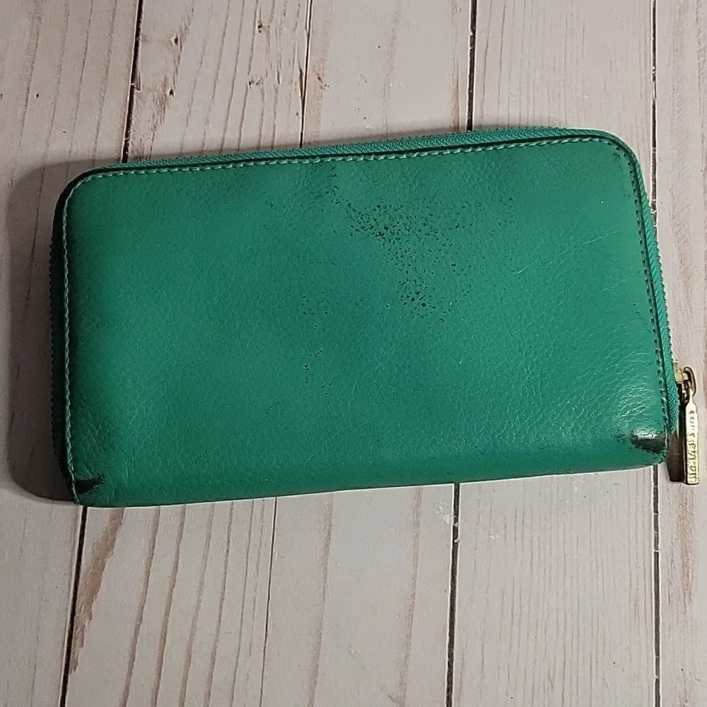 TORY BURCH Vintage Kipp Zippy Wallet Green FLAWS
